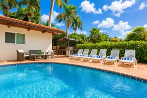 Atemberaubendes Haus mit 5 Schlafzimmern und 3 Bädern in der „ Villa “ in der Nähe von Hollywood Beach - Image 2