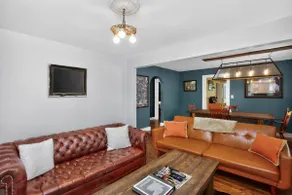 The Jackson | Cozy Home Near Geodis & Zoo - Image 2