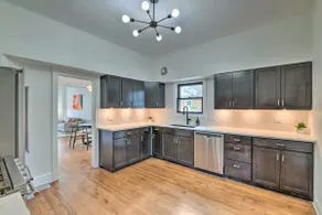 Spacious Oak Park Home, 11 Mi to Downtown Chicago! - Image 3