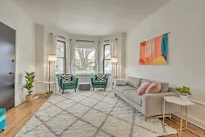 Spacious Oak Park Home, 11 Mi to Downtown Chicago! - Image 2