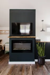 The Carriage House Apt - Image 5