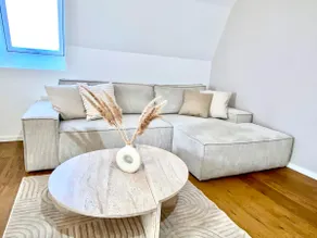Amra Home: Modern 2 bedroom apartment - Image 4