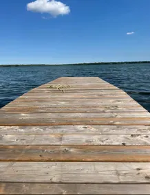Cozy lakeside cottage with breathtaking views & amazing fishing  - Image 3