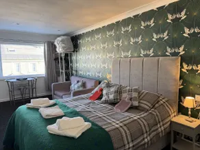Double Serviced Room - Image 4