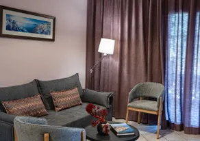 “5 minutes from the beach, garden & BBQ” - Image 2
