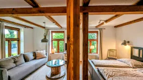 Vacation home on a farm - Image 2