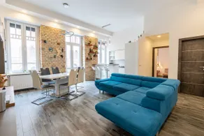 Bright luxury apartment in the city center - Image 2