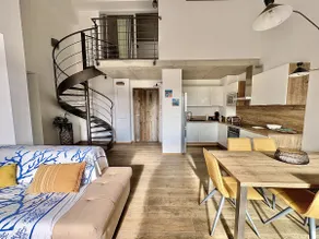 Beachfront apartment in Saint-Cyprien - Image 4