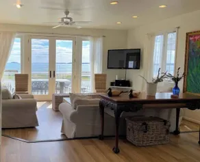 Oceanfront I Decks I 4 Ensuite BRs I 35 min to Boston - Image 5