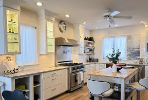Oceanfront I Decks I 4 Ensuite BRs I 35 min to Boston - Image 4