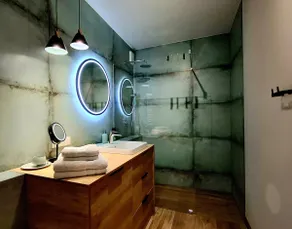 3 AM - Charming apartment with free parking place. - Image 5
