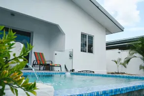 Entire villa /secluded /1 bedroom / private pool - Image 3