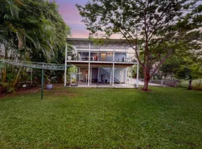 Beachmere Retreat - Image 2