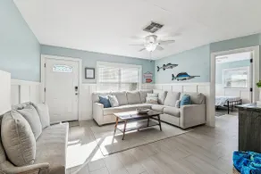 Angele's House, Waterfront with direct Gulf access - Image 3