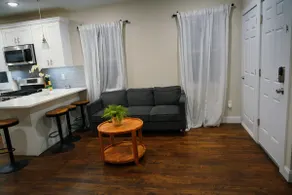 4BR Home Near NYC & EWR - Image 2