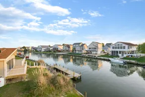 Dock Holiday - Amazing Waterfront in Captain's - Image 2