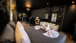 NEW ⚜ LUXURY ⚜ SECRET SUITE ⚜ Jacuzzi - Image 5
