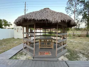 Perfect home near the coast. - Image 2