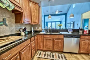 Bayside * 3 BR Luxury Townhome - Image 5