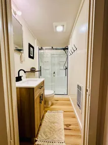 Cozy Cottage for Couples, One Acre Forest - Image 3