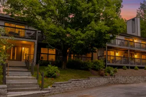Maple Leaf Retreat: best of VT - Image 3
