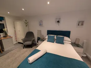 Sittingbourne 1 bed self-contained annex, with parking - Image 2