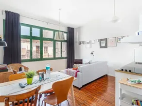 Stylish apartment, 5 minutes from the beach and 35 minutes from Barcelona - Image 2