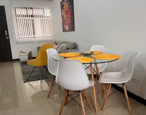 Warm apartment, security and free parking - Image 4