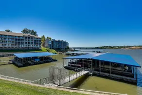 Lakefront Patio, Pool Access! Lands End Condo - Image 2