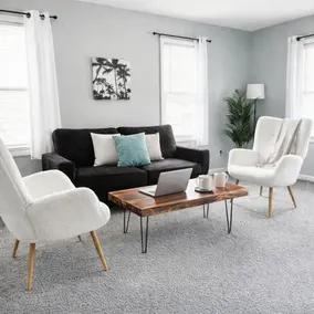 Quiet, Clean 2BR | Easy Check-In | Maumee/Holland - Image 2