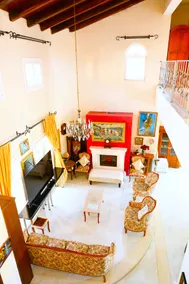 Private Villa AKOBARA, 2km from city center - Image 5