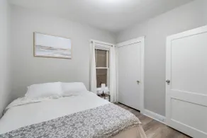 Nice 2 bedroom apt, located in the Arts District - Image 5