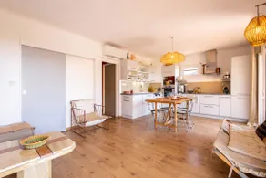 Seaside house with 2 terraces, air conditioning, parking - Image 5