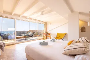 Seaside house with 2 terraces, air conditioning, parking - Image 3