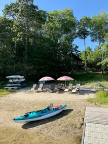 Luxury Lakefront Log Cabin on Lake Ojibway - Image 3