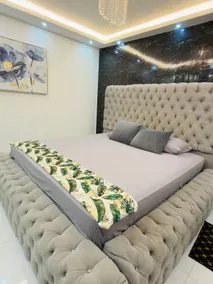 Luxury Suite 1 - Image 2
