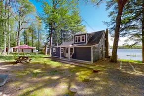 Charming 3BR Lakefront Dog Friendly | Deck - Image 2