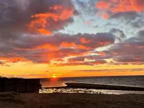 Sand Bar~King Bed/Sleeps 2-7+dog!/Beachside - Image 5