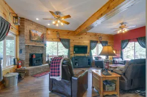 Duck Creek Village Cabin Near National Forest! - Image 4