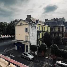 Downtown Tarbes apartment - Image 3