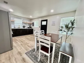Comfortable 3 BD 1 BA Pool Table & Outdoor - Image 4