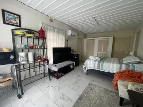 Private Affordable Suite - Image 5