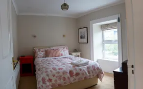 Cute Cashel town house in the heart of Cashel. - Image 5