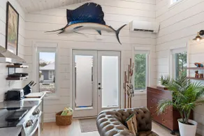 Cozy Turkey Point Tiny Home 1 min walk to the beach with Jacuzzi Hottub! - Image 3