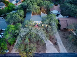 Wooded Retreat • Sleeps 14 • Pet-Friendly - Image 5