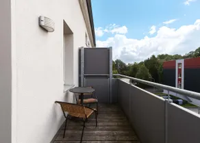 Chemnitz Hartmannstr | One-Bedroom Suite + Balcony - Image 5