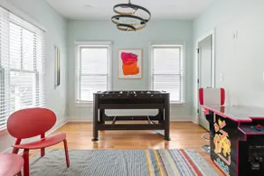 Chill Ville - 4BR Gem, Games and Steps to EAV Fun - Image 4