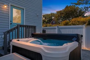 Solomons Spacious 6-BD Family Home with Hot Tub - Image 3