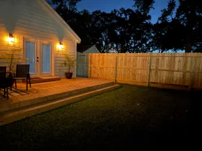 La Casita Retreat | Cozy Luxe Near Main Street - Image 5