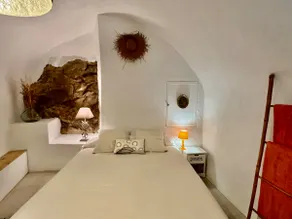 Vaulted apartment, Charm and authenticity - Image 2